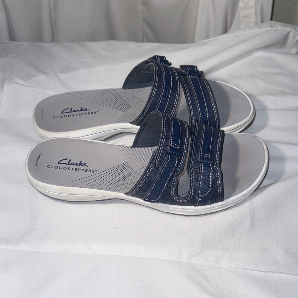 Clarks Cloudsteppers Sandals Womens 8 Navy Comfort Cushioned Slide Walking